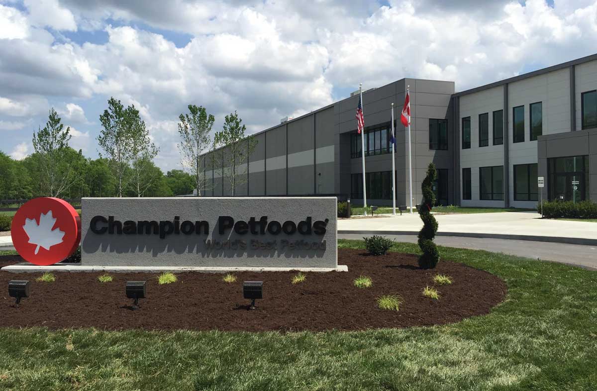 Завод сухого корму «Акана» і «Ориджа»