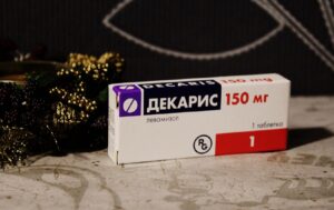 Чи можна давати собаці Декарис?