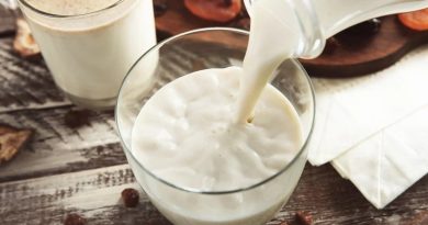 Чи можна давати собаці кефір