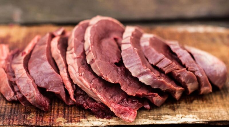 Чи можна собакам конину: чому це м'ясо таке корисне?