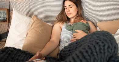 Чи варто купувати наматрацник? А непромокаємий / водонепроникний?