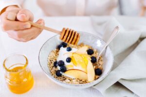 Чим замінити цукор та магазинні солодощі, щоб не набрати вагу?