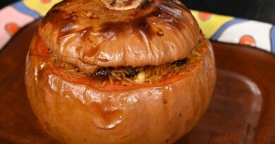 Хапама: запечений гарбуз з курагою, чорносливом, рисом та прянощами.