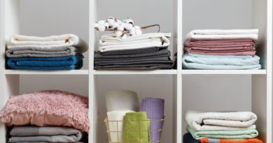 Постільна білизна та рушники: як складати, щоб все поміщалося у шафу?