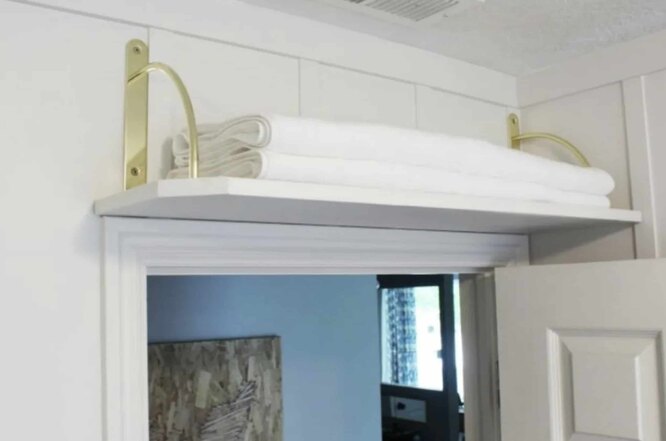 Простір перший: під стелею