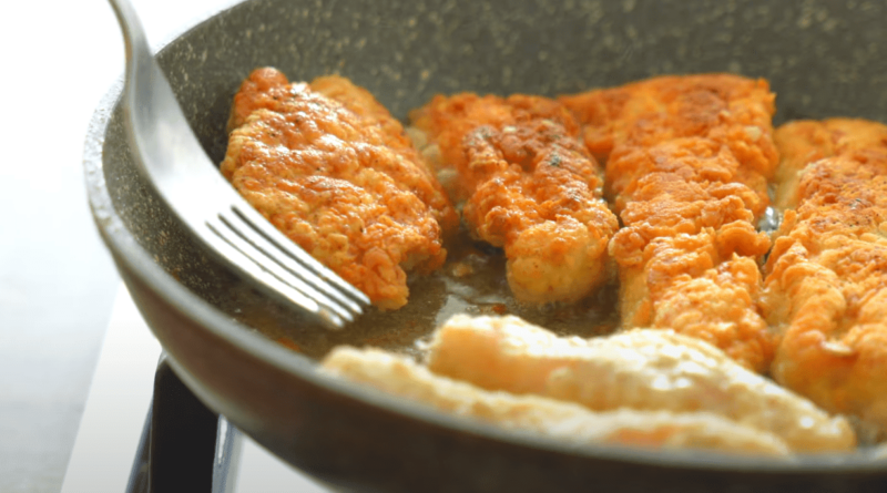 Стріпс KFC: ІДЕАЛЬНИЙ рецепт! Смачний і простий рецепт курячої грудки + відео рецепт.