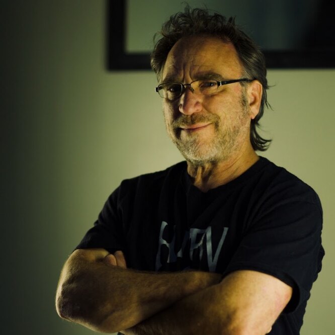 Блогер Бреді Брендвуд