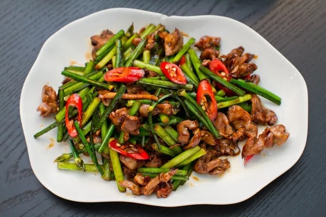 Як використовувати часникові стрілки?